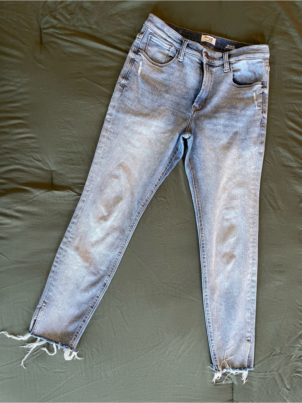 Kensie Jeans Vintage Luxe The Kelsey High Rise Skinny Jeans with Frayed Hem